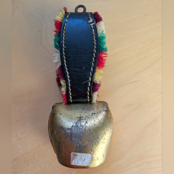 VINTAGE European Brass Cow Bell Collectible Item - Picture 4 of 7